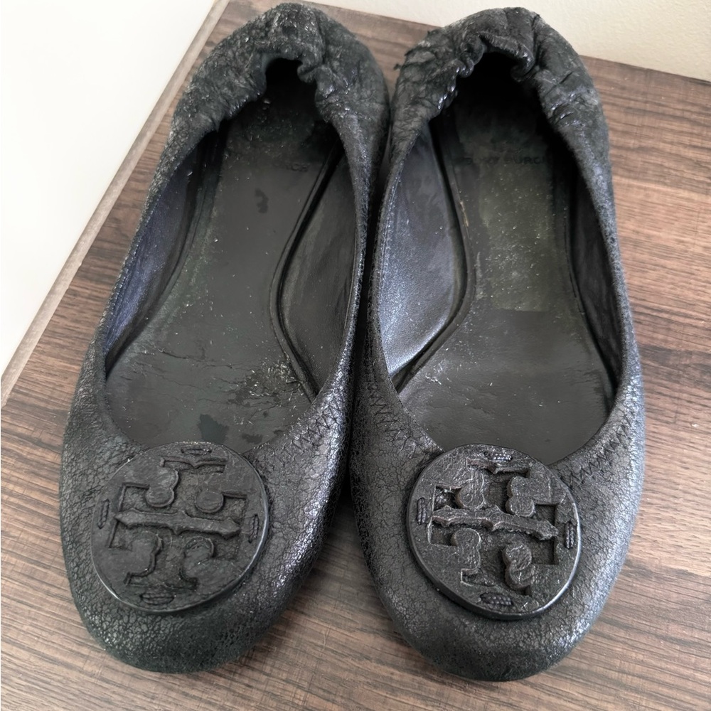 Tory Burch - Reva Black Leather Flat - Picture 6 of 6